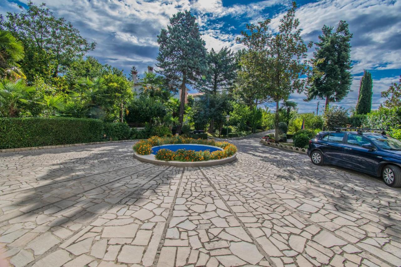 Apartments Anita Near Opatija With Private Parking Matulji Zewnętrze zdjęcie