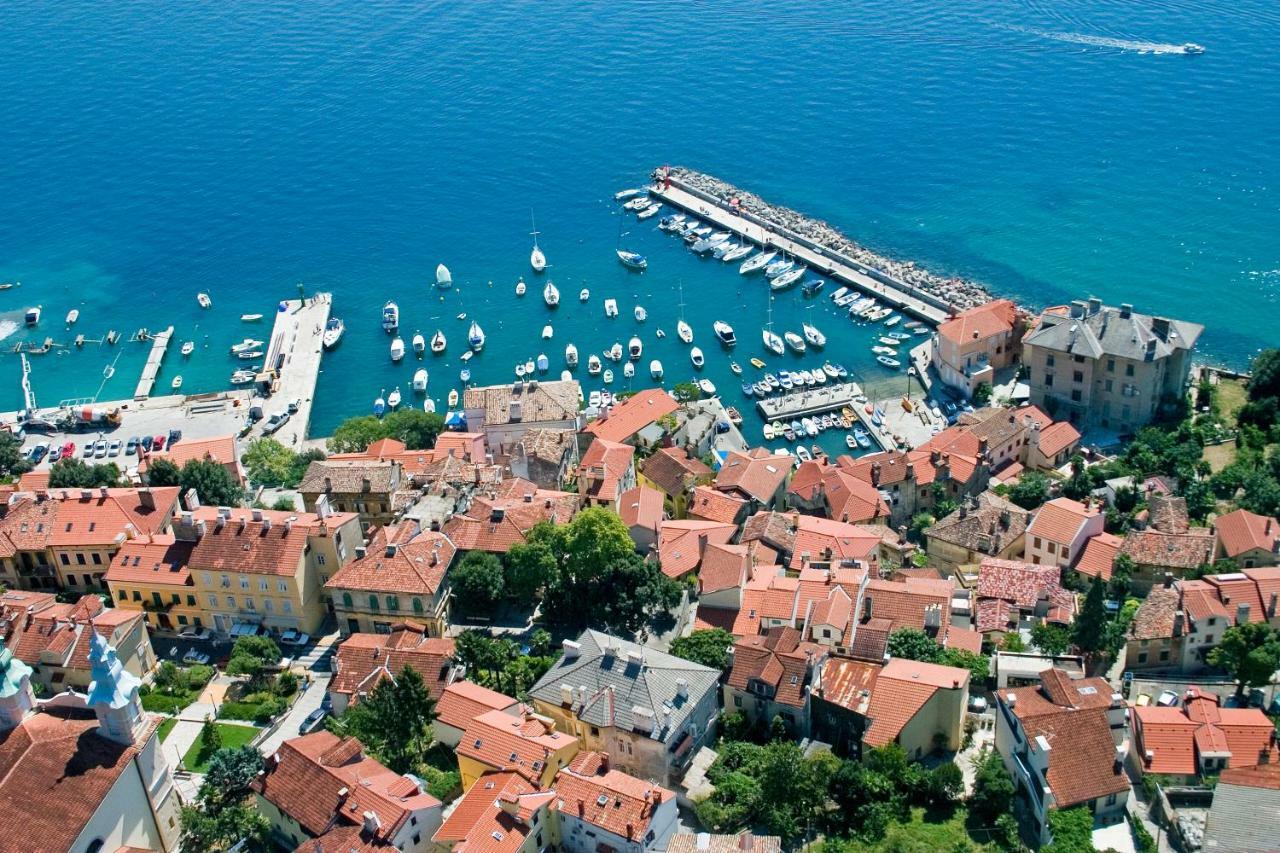 Apartments Anita Near Opatija With Private Parking Matulji Zewnętrze zdjęcie